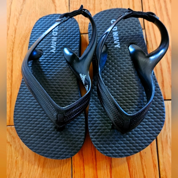 Old Navy Other - Oldnavy Toddler Flip Flops Size 6